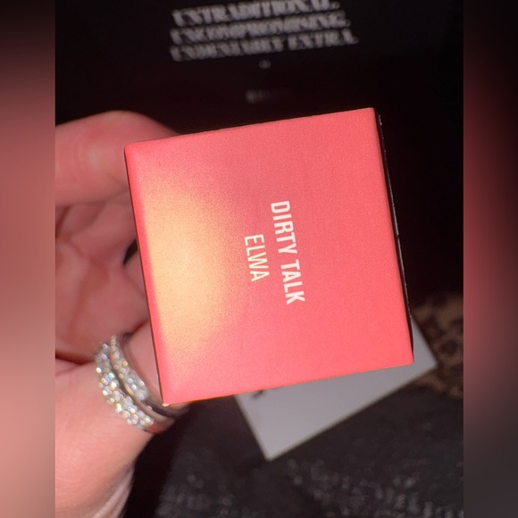 IL MAKIAGE MAKEUP FOUNDATION AND LIP STICK - Picture 9 of 14